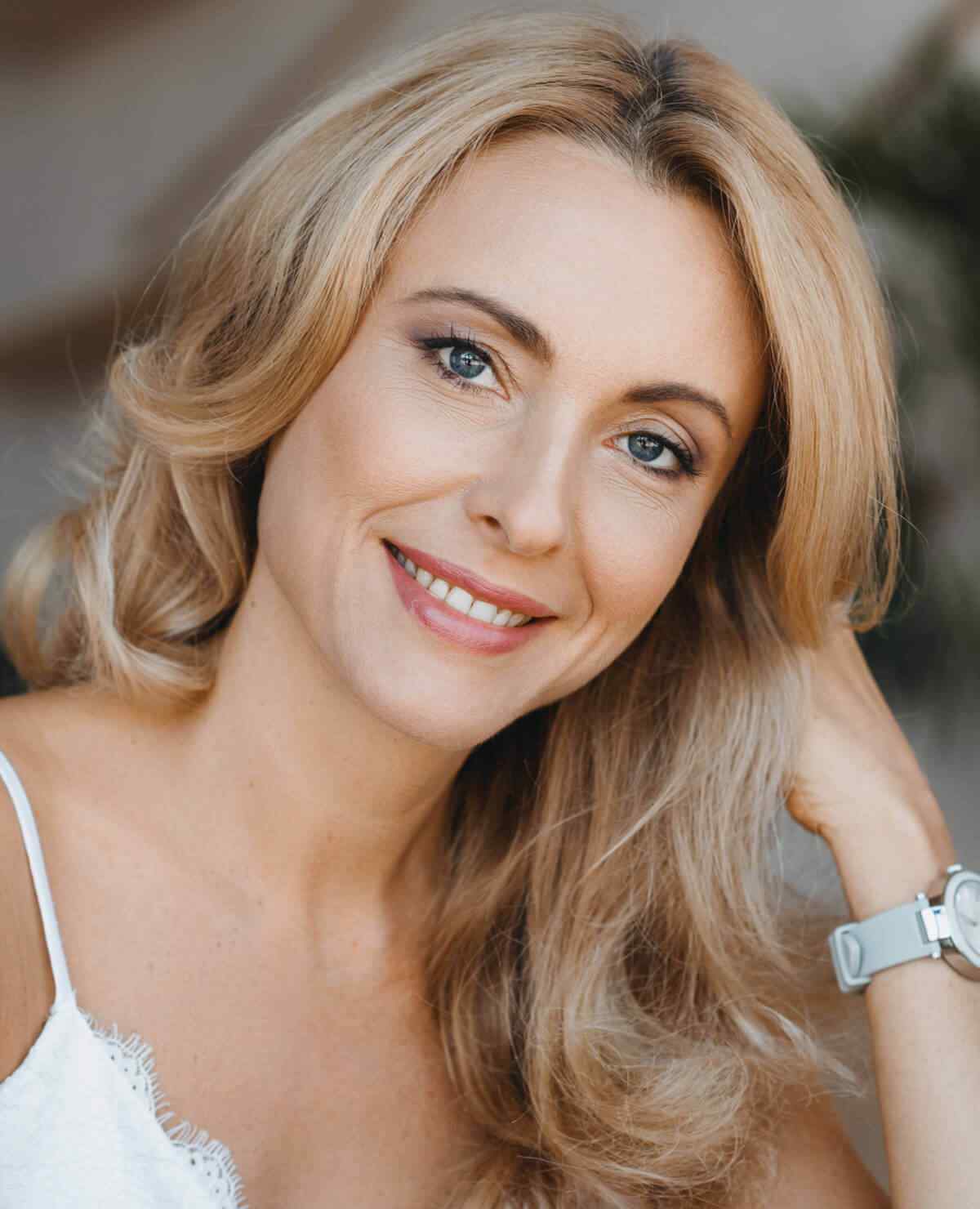 image_about_us_01 https://www.shirleyandcrystian.wedding/wp-content/uploads/2020/12/image_about_us_01.jpg